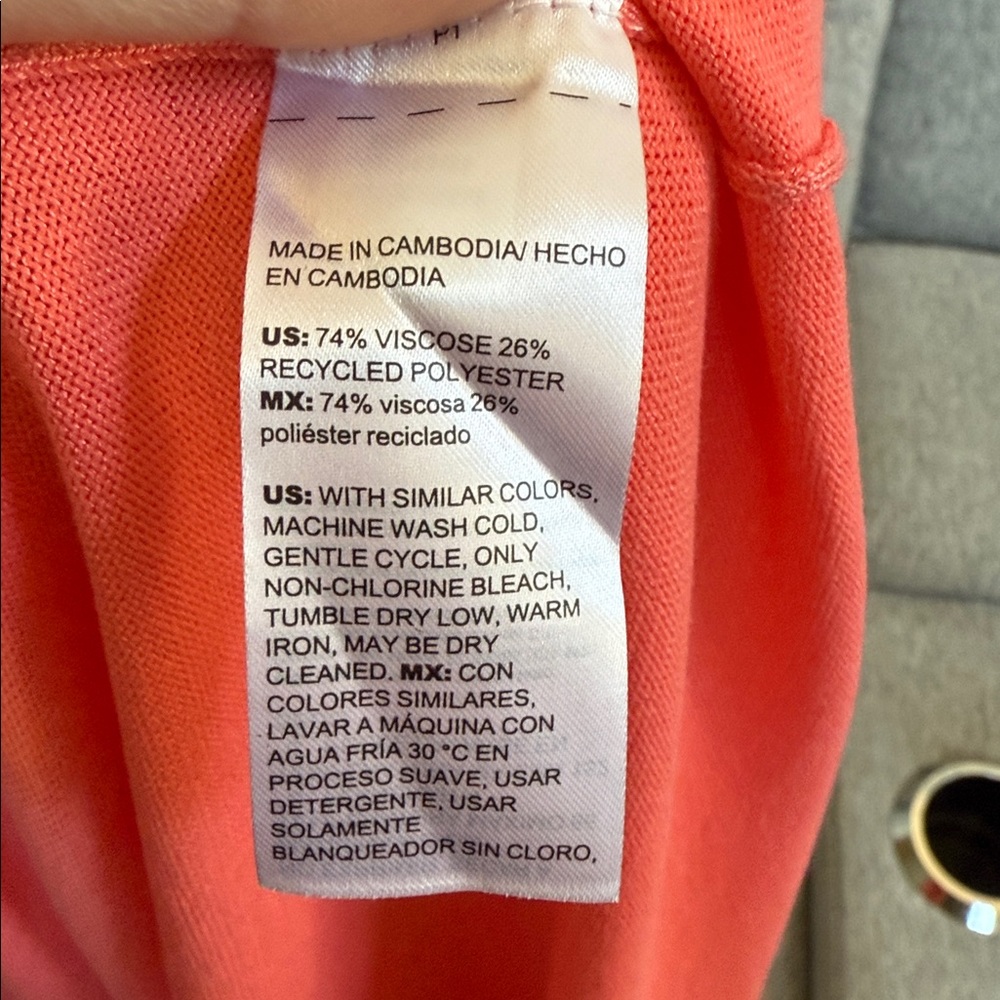 Chico’s Crewneck Pullover Sweater in Melon Mambo - Picture 13 of 13
